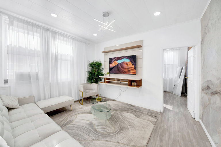 Others 3, Luxury NY Home 3BR with Easy Parking, Westchester