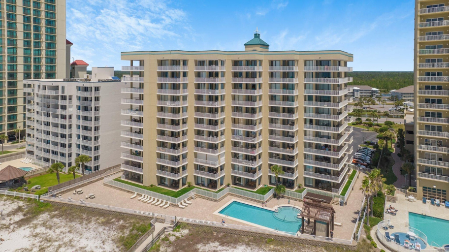 Exterior 3, Romar Place 202, Baldwin