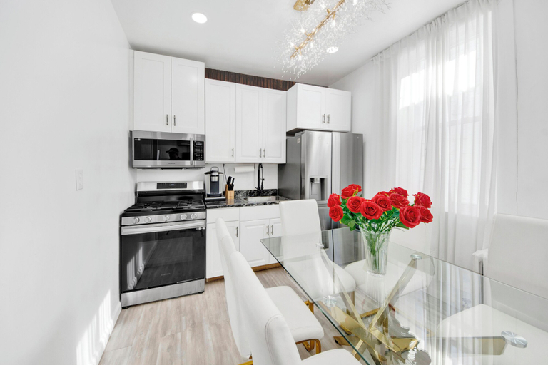 Others 5, Luxury NY Home 3BR with Easy Parking, Westchester