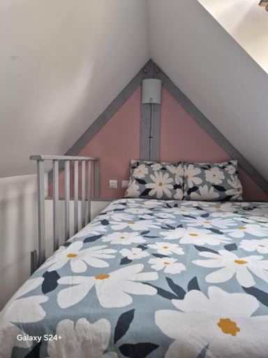 Bedroom 5, 17, face a la gare, Côtes-d'Armor