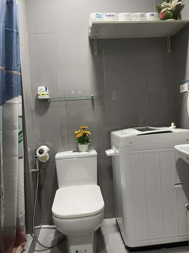 Bathroom 5, Air Residences, Makati City