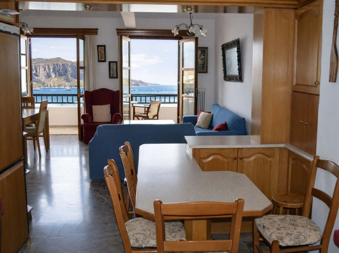 Room 5, Matroni s House - Seafront Getaway in Monemvasia, Peloponnese