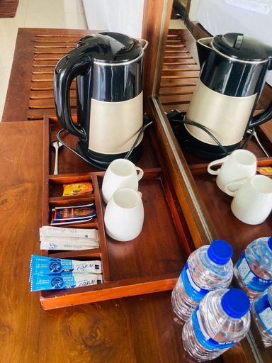Coffee and/or coffee maker 5, Hotel Sandriana Kandy, K.F.G. & G. Korale