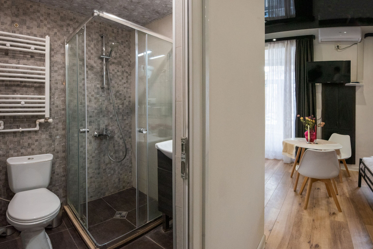 Bathroom 5, HB apartments Tabidze, Tbilisi