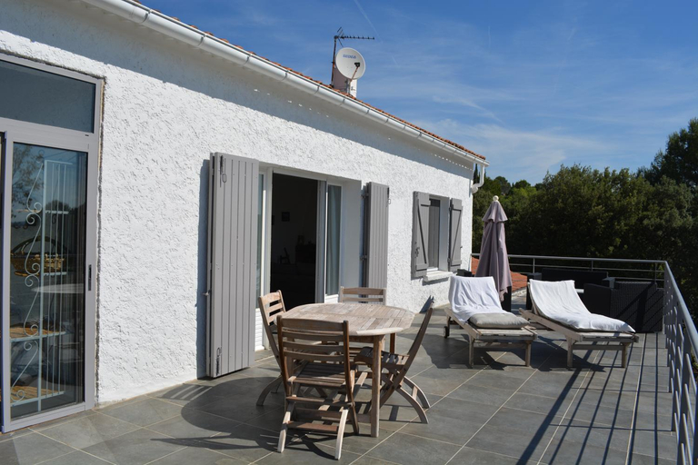 Others 5, Villa Valdor, Var