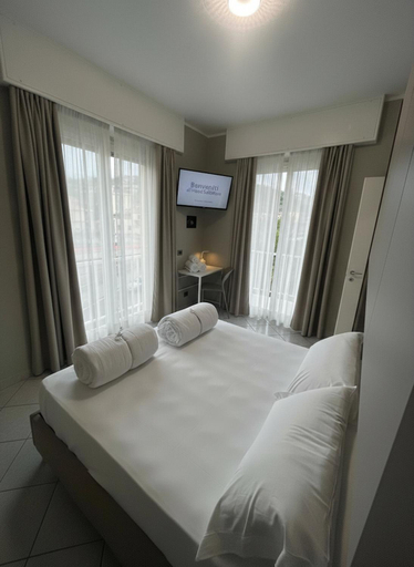 Bedroom 5, Hotel SoleMare, Imperia