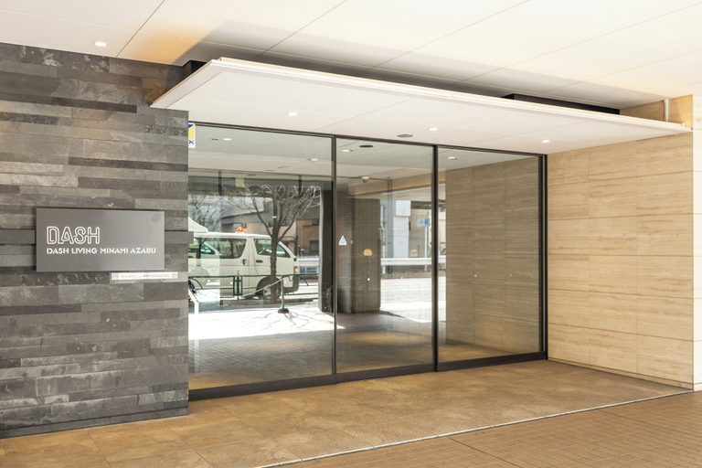 Interior entrance, Dash Living Minami Azabu, Minato