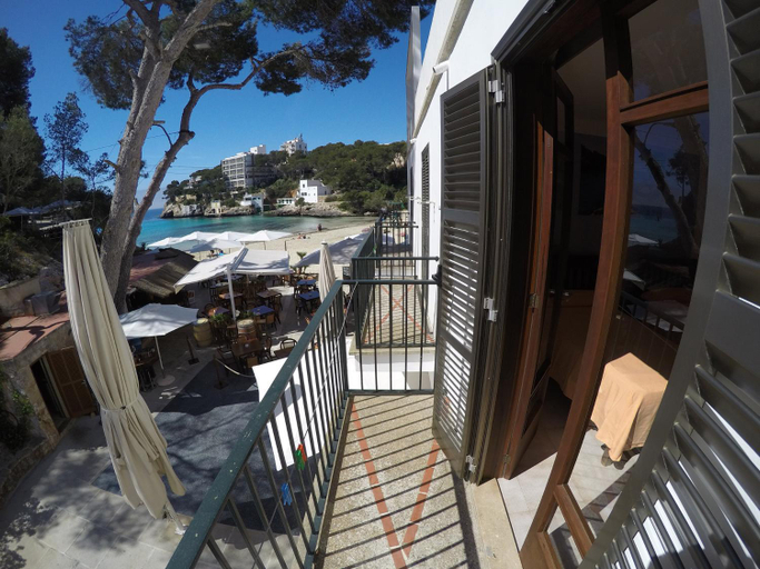 Others 2, Hostal Playa, Baleares