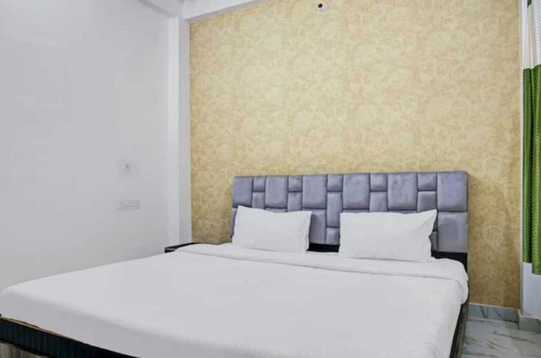 Room 3, Hotel O Sant Ravidas Ghat Varanasi, Varanasi