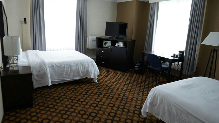Bedroom 3, Prince Arthur Waterfront Hotel and Suites, Thunder Bay