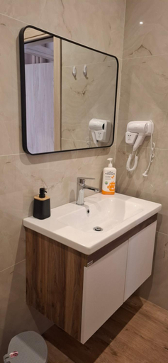 Bathroom 3, Amelia's Garden ΙΙ, Ionian Islands
