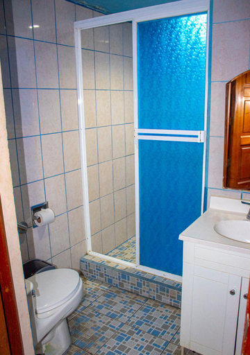 Bathroom, Hotel HASA, Managua