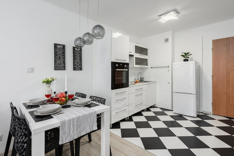 Private kitchen 5, Lumina cozy Apartment near Złote Tarasy, Warsaw