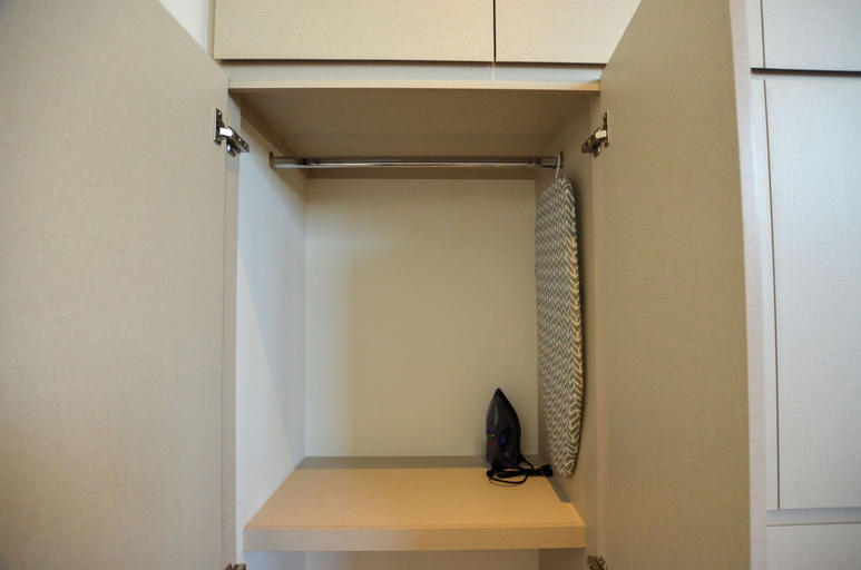 Wardrobe 5, Solara, Monterrey