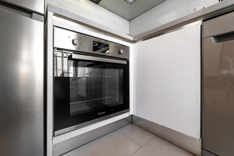Others 5, 1 chambre - Ascenseur - Balcon - Proche du Palais, Alpes-Maritimes