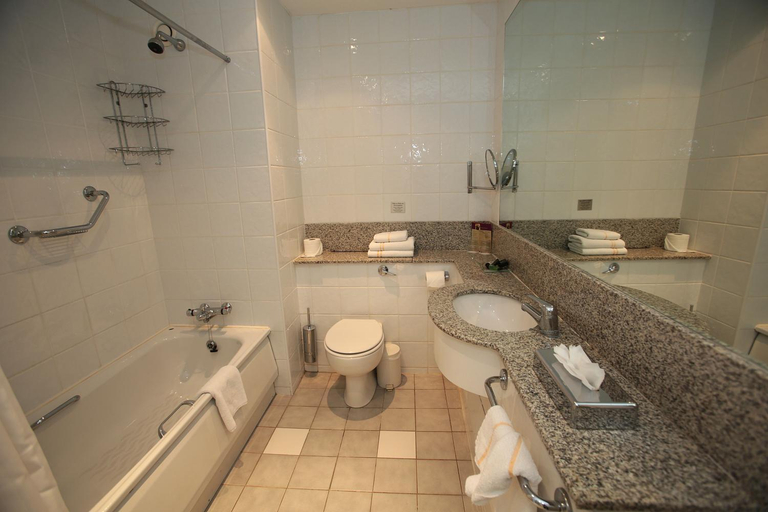 Bathroom, Killarney Riverside Hotel