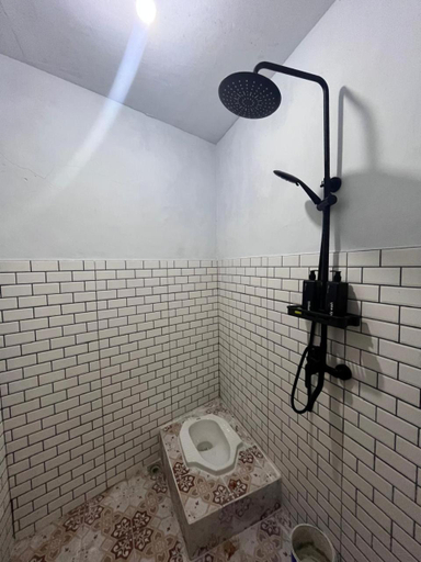 Bathroom 3, Villa Cassandra II, Bogor