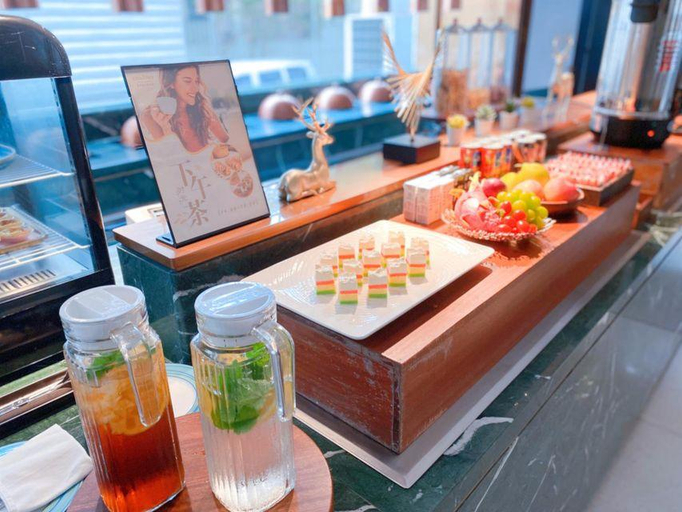 Food & Drinks 5, Citadines Apart Hotel Xujiahui Shanghai, Shanghai