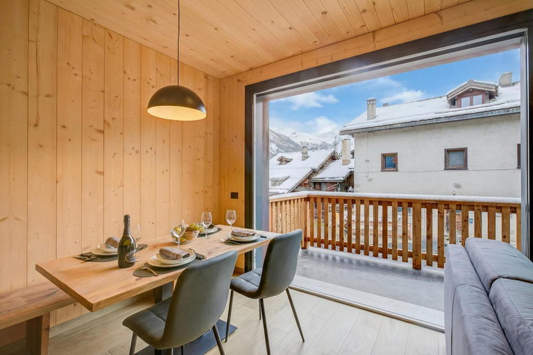 Facilities 3, Leba House, Sondrio