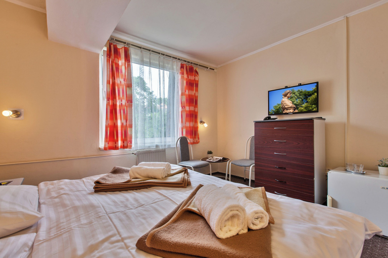 Room 4, Alžbeta - Liečebné termálne kúpele, Žiar nad Hronom