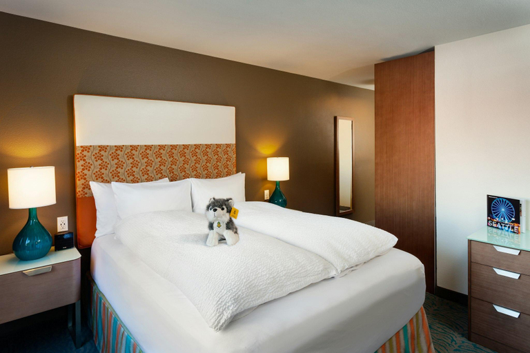 Bedroom 3, Staypineapple, University Inn, University District Seattle, Seattle