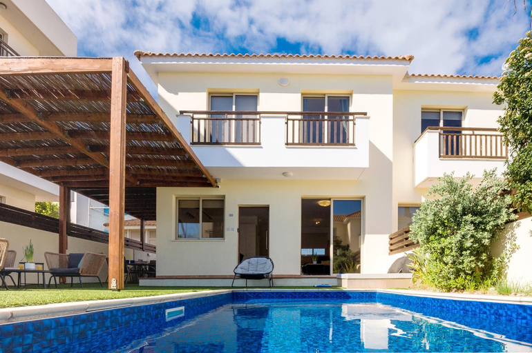 Sport & Beauty 2, Villa Breeze