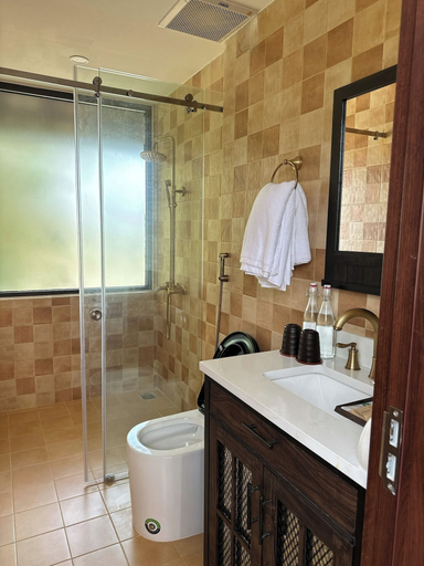 Bathroom 5, Con Nho RiverHouse Hue, Hương Trà