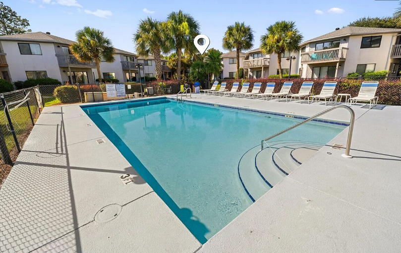 Pool 3, Crystal Village II 26A, Walton