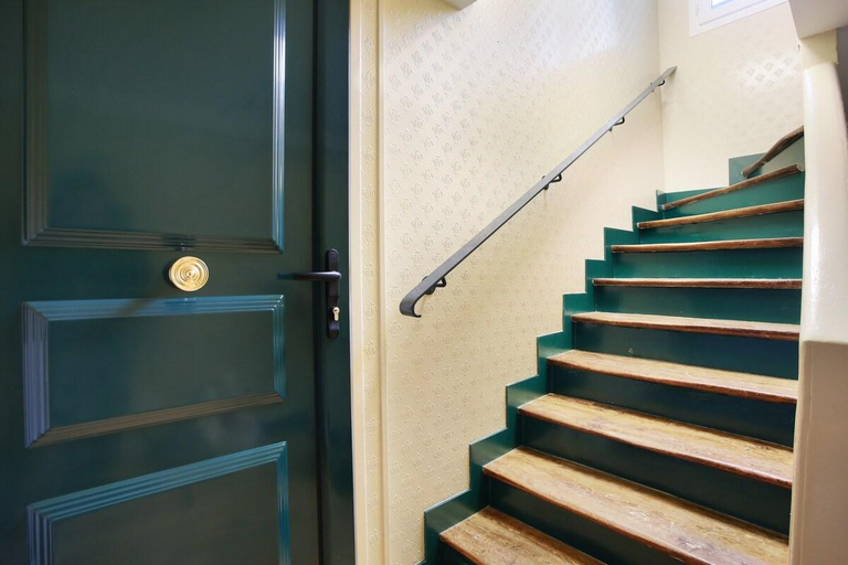 2, Charming studio with AC Beaubourg Le Marais, Paris