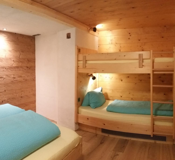 Bedroom 2, T3 Alpenhotel Garfrescha, Bludenz