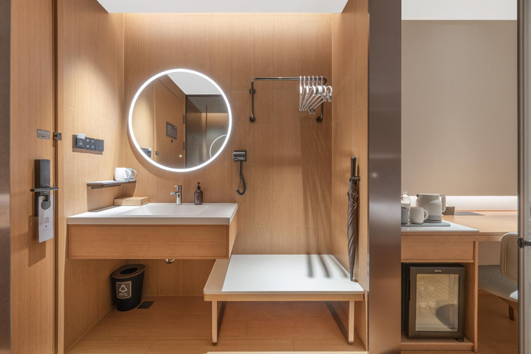 Bathroom 4, Ji Hotel Zhongguancun Suzhou Street Subway Station, Beijing, Beijing