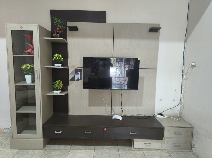 Others 3, 1001 Home, Singkawang