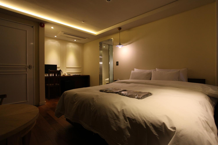 Bedroom 3, Christie Hotel 크리스티 호텔, Jung