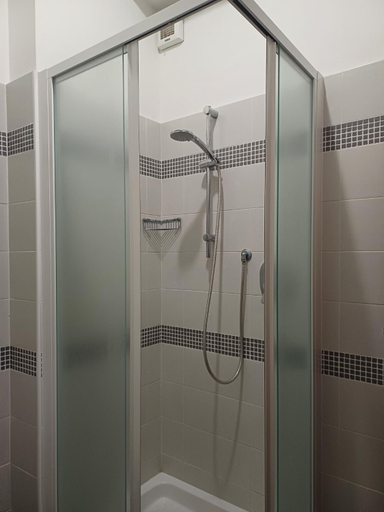 Bathroom 4, Hotel Delfino Riccione, Rimini