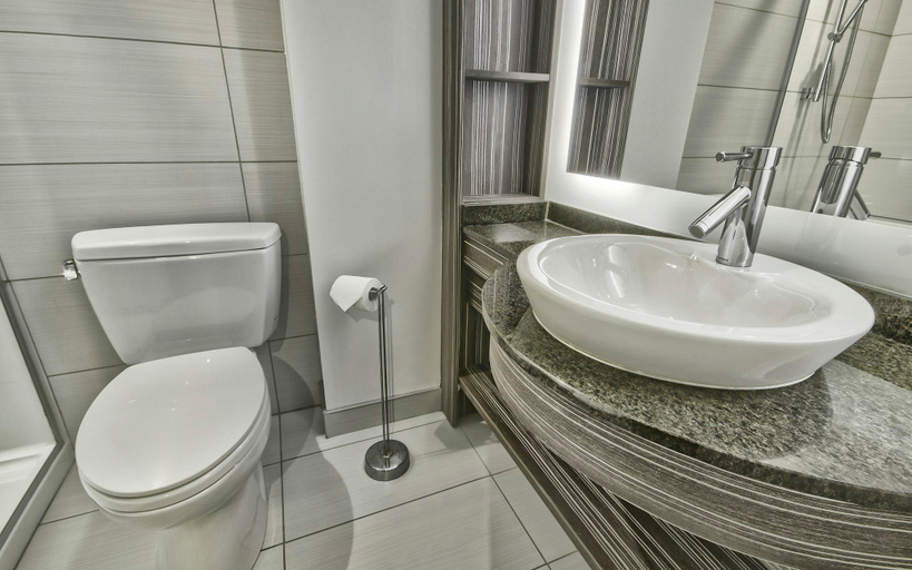 Bathroom, Hotel Quebec Inn, Communauté-Urbaine-de-Québec