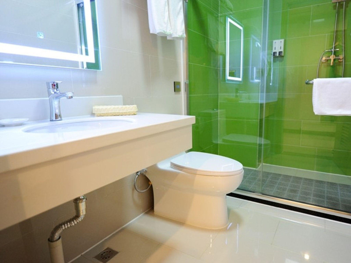 Bathroom 2, GreenTree Inn Dezhou Qingyun Government Express Hotel, Dezhou