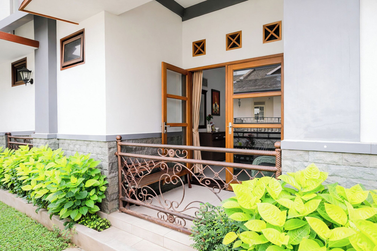Exterior & Views 2, Tripletree Sinergi Hotel Tretes, Pasuruan