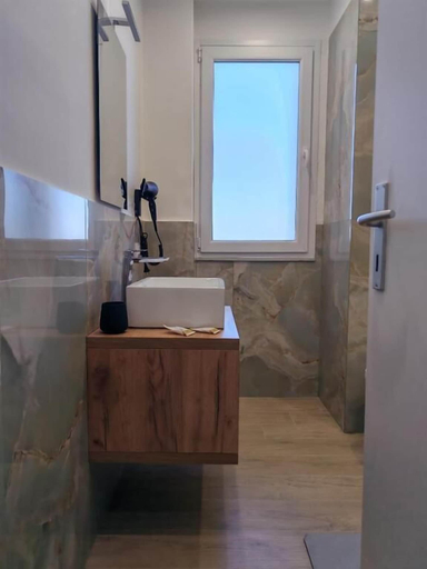 Bathroom 5, Mare Suite, Palermo