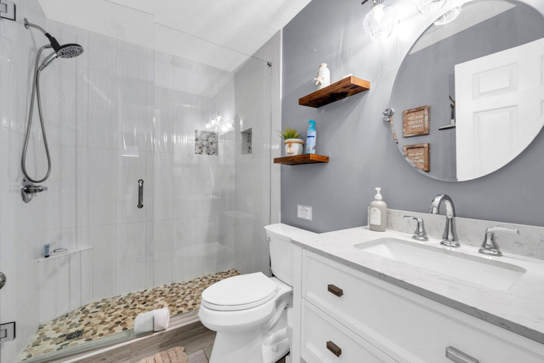 Bathroom 2, Sunnyside Up in PCB, Bay