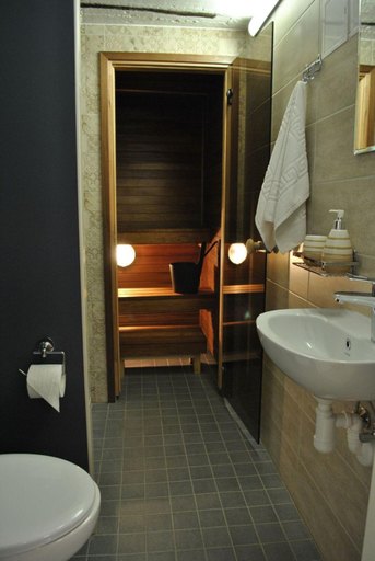 Bathroom 3, Aasa Apartments, Tallinn