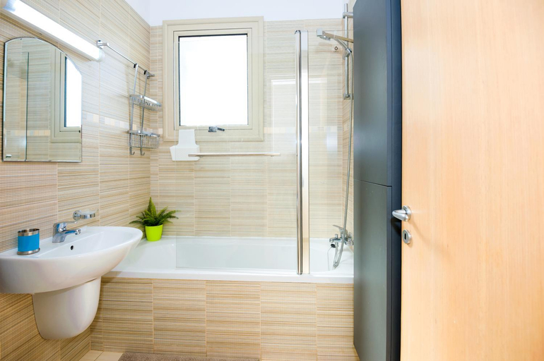 Bathroom 4, Villa Breeze
