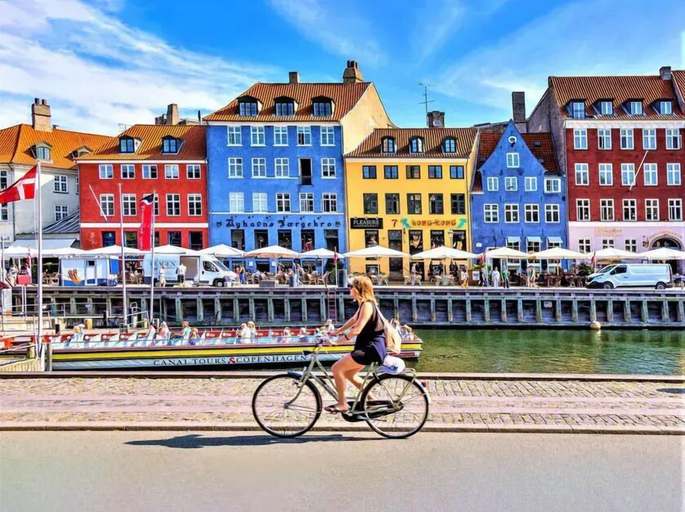 Bicycling, Hotel Frihavnen, Copenhagen