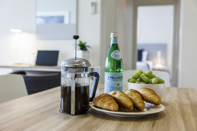 Food & Drinks 5, Quest Mawson Lakes, Adelaide