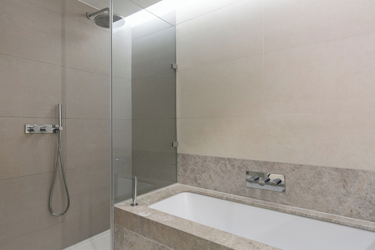 Bathroom 4, Urban Chic - Aird House, London