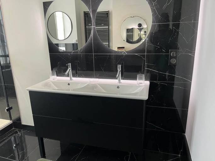 Bathroom 2, L'Hotel Particulier, Saône-et-Loire