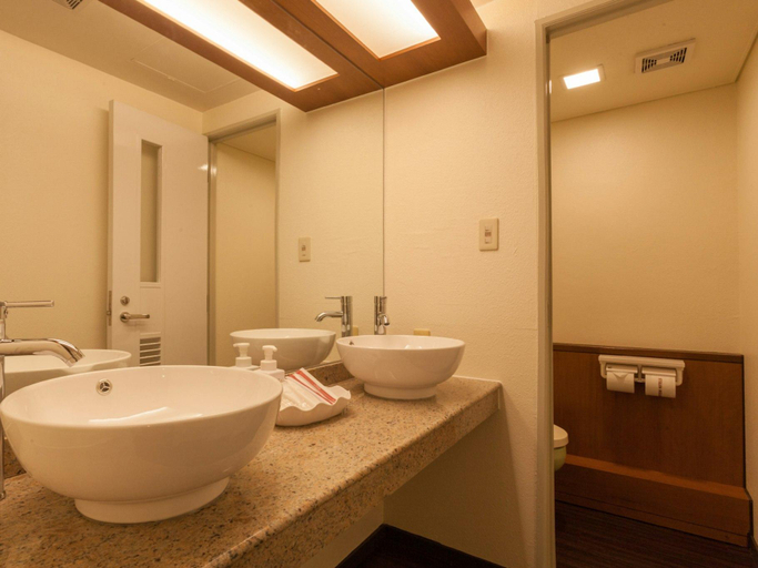 Bathroom 3, Okinawa Kariyushi Beach Resort Ocean Spa, Onna