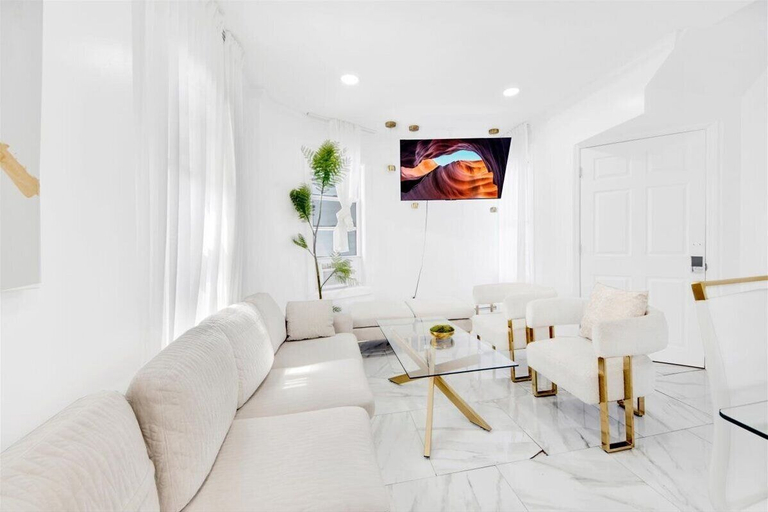 Living area 5, Two Wash, Westchester