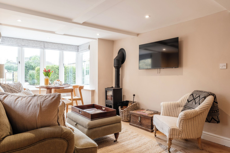 Living area 3, The Cowshed Banham Cottages, Gloucestershire