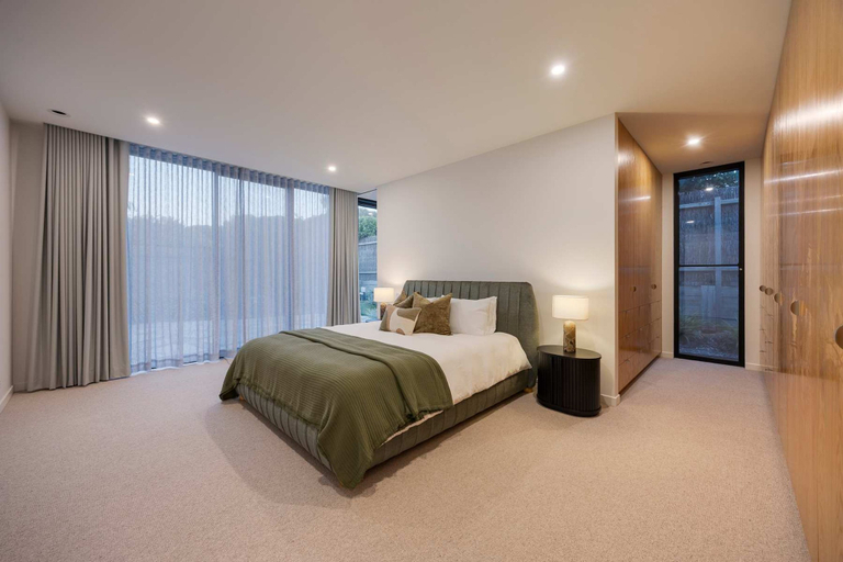Room 2, Maison Noir Sorrento, Melbourne