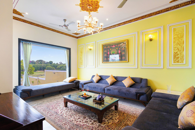 Living area, ELIVAAS Lakemount | 2 BHK with Pvt Pool at Fatehsagar Lake, Udaipur